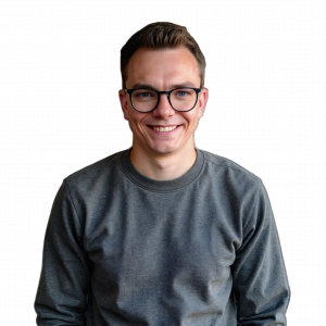Elias - CEO